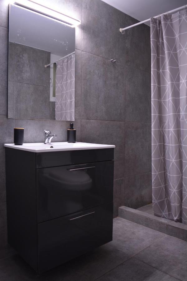Your Dream Apartment In The Heart Of Атина Екстериор снимка